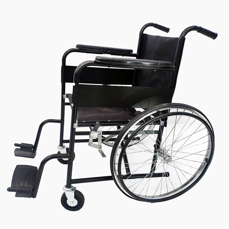 Silla de ruedas básica